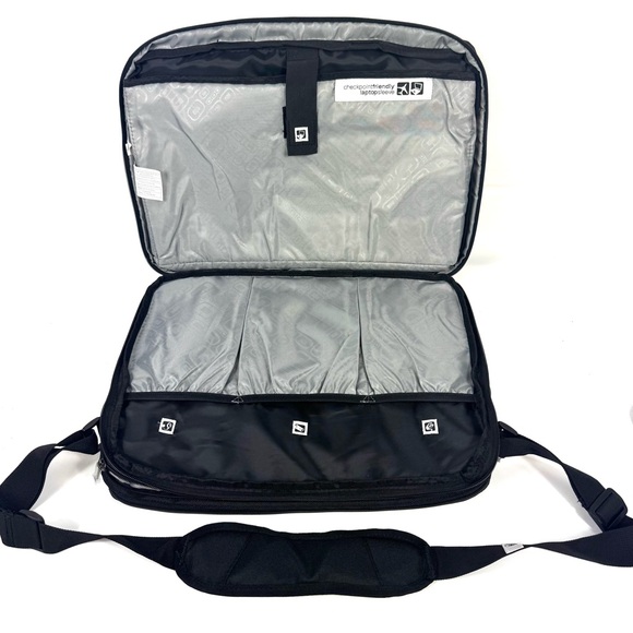 NWT Ogio Voyager Messenger Bag checkpoint friendly laptop sleeve luggage sleeve - Picture 4 of 16